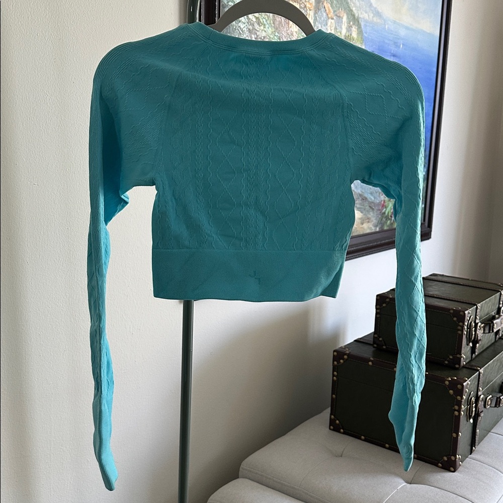 NEW JoyLab Cropped Long-Sleeve Top - Picture 6 of 6